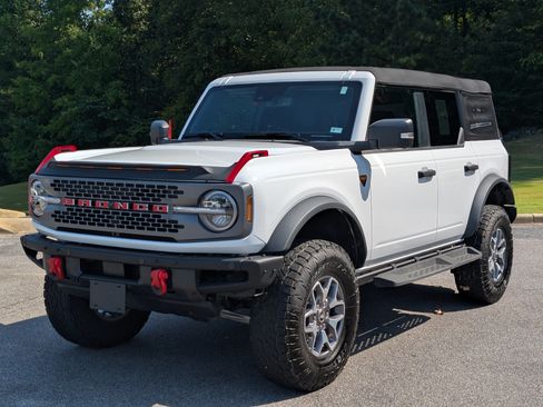 Used 2024 Ford Bronco Badlands AWD/4WD image 5