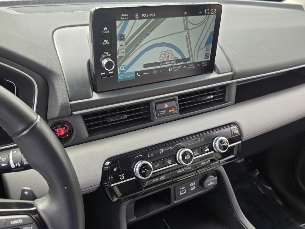 Certified 2023 Honda Pilot Touring image 21