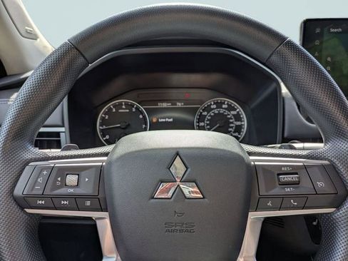 New 2026 Mitsubishi Outlander ES AWD/4WD image 29