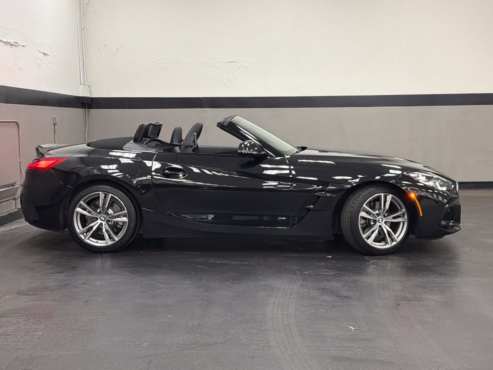 Used 2026 BMW Z4 sDrive30i RWD image 3