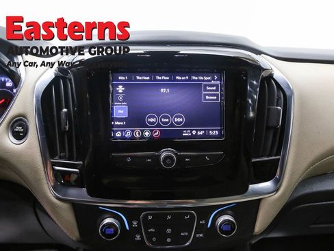 Used 2023 Chevrolet Traverse LS image 12