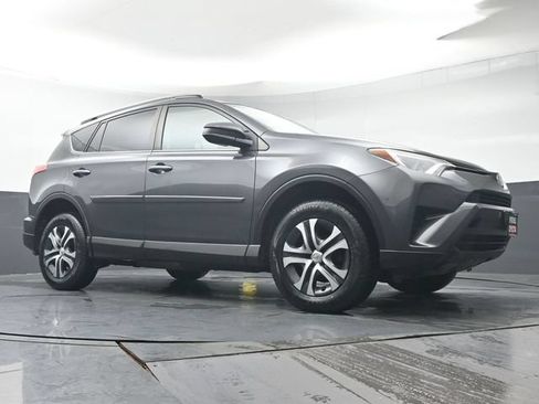 Used 2018 Toyota RAV4 LE w/ All Weather Liner Package AWD/4WD image 31