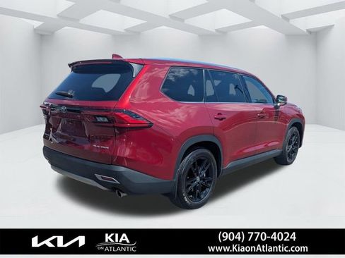 Used 2024 Toyota Grand Highlander AWD Hybrid image 3