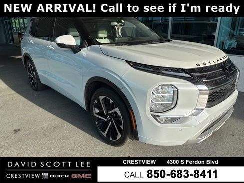 Used 2023 Mitsubishi Outlander SEL FWD image 1
