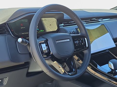 New 2026 Land Rover Range Rover Sport Dynamic SE AWD/4WD image 17