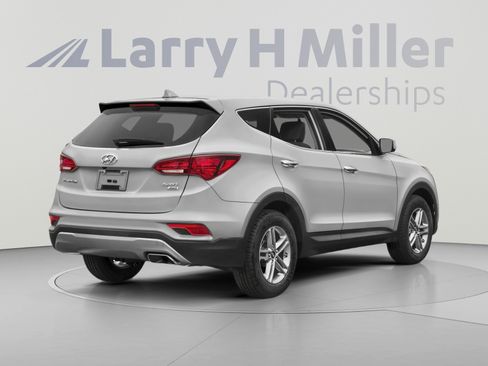 Used 2017 Hyundai Santa Fe Sport AWD/4WD image 2