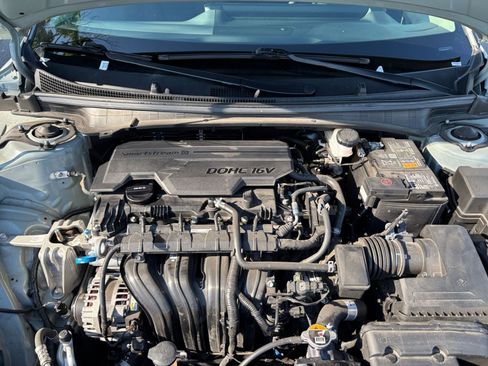 Used 2025 Kia K4 LXS image 31