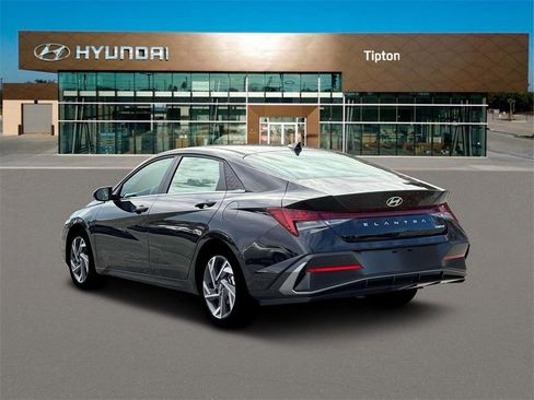 New 2026 Hyundai Elantra Limited image 5