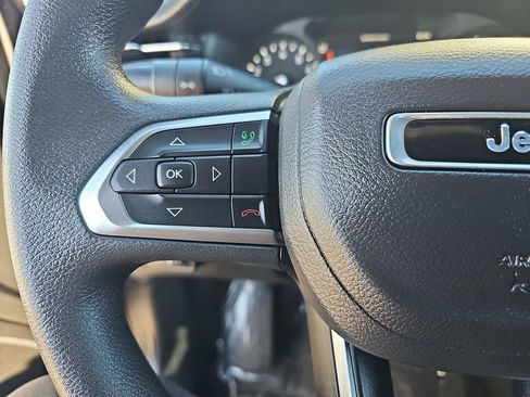 Used 2024 Jeep Compass Sport image 16