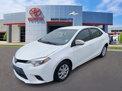Used 2014 Toyota Corolla LE image 4