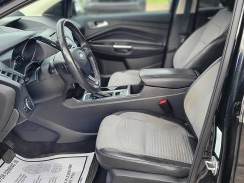 Used 2018 Ford Escape SE w/ SE Sport Appearance Package AWD/4WD image 9