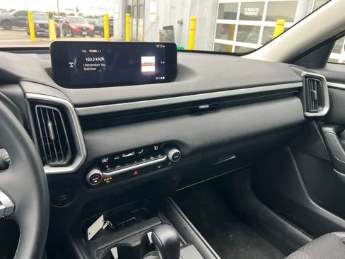 Used 2025 MAZDA CX-50 AWD 2.5 S w/ Preferred Package image 24