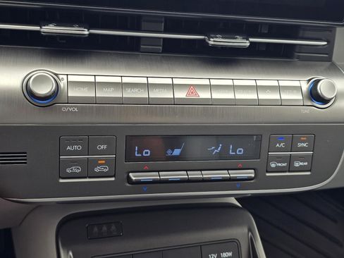 New 2026 Hyundai Kona SEL Premium AWD/4WD image 18