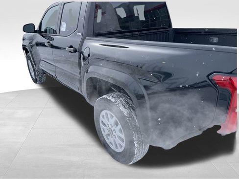 New 2026 Toyota Tacoma SR5 image 7