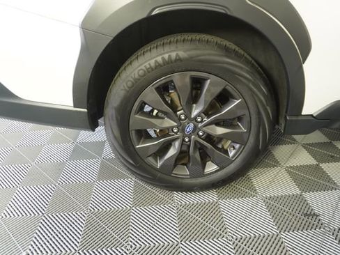 Certified 2025 Subaru Outback Onyx Edition AWD/4WD image 14