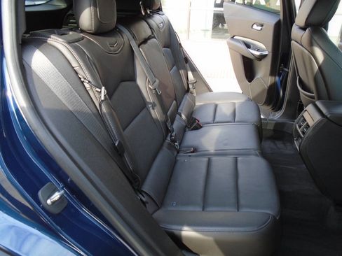 Used 2019 Cadillac XT4 Premium Luxury image 11