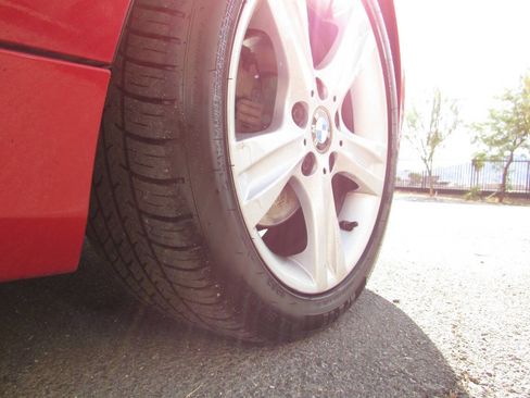 Used 2008 BMW 128i Convertible image 37