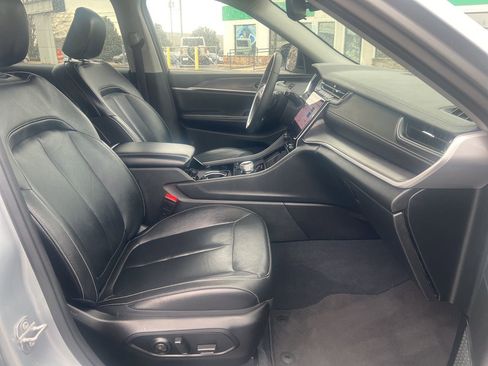 Used 2023 Jeep Grand Cherokee L Limited image 29