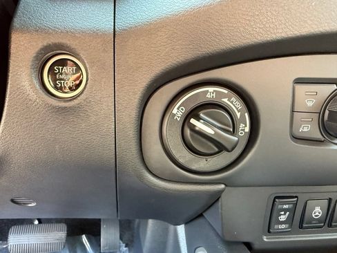 Certified 2023 Nissan Frontier SV w/ SV Convenience Package AWD/4WD image 19