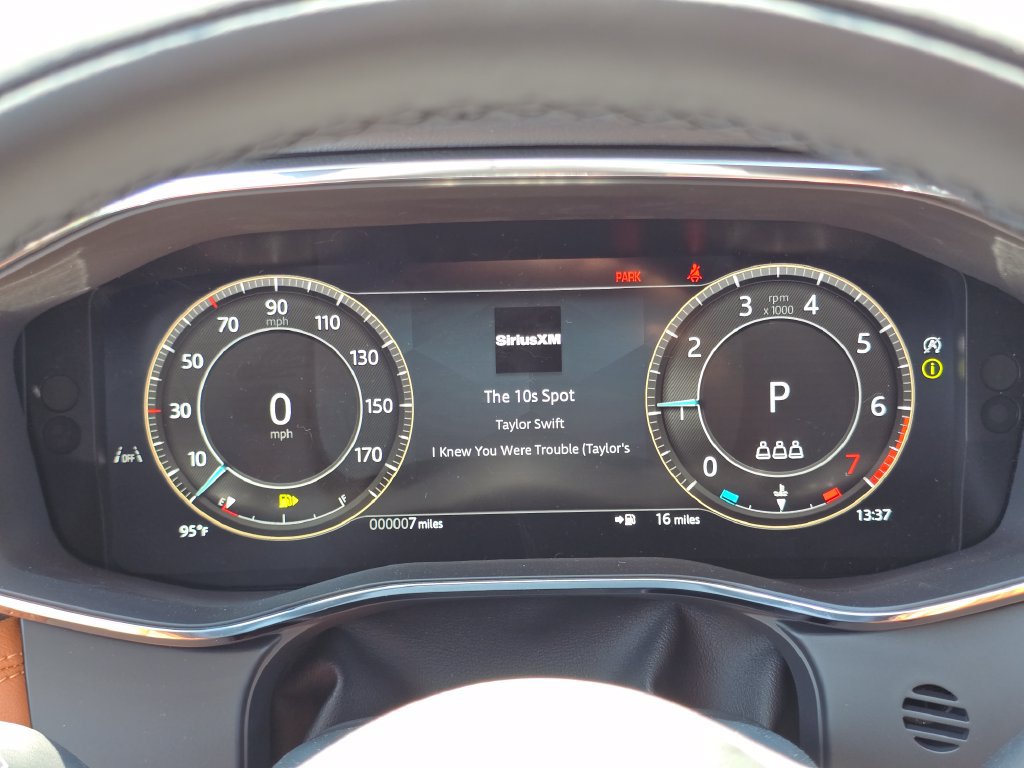 New 2026 Jaguar F-PACE R-Dynamic S AWD/4WD image 32