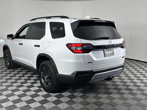 New 2025 Honda Pilot TrailSport image 6