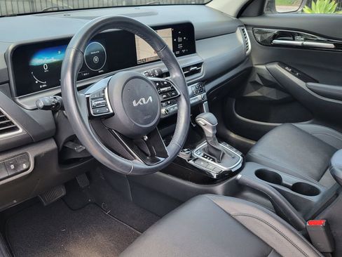 Certified 2024 Kia Seltos EX FWD image 8