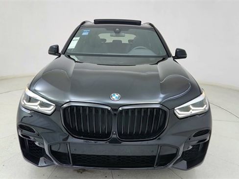 Used 2023 BMW X5 xDrive40i w/ M Sport Package image 2