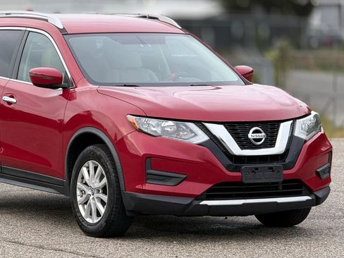 Used 2017 Nissan Rogue SV AWD/4WD image 15