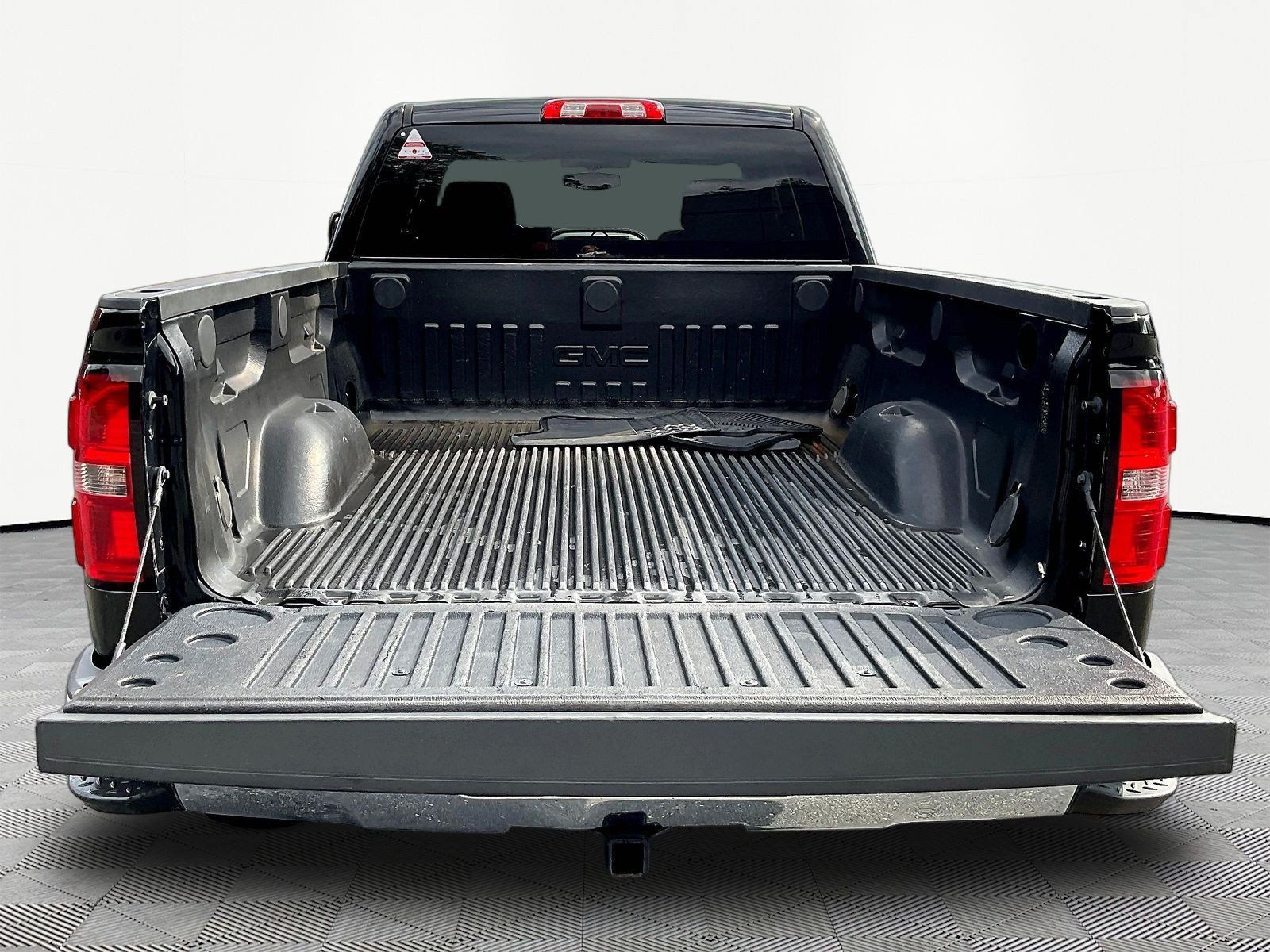 Used 2018 GMC Sierra 1500 SLE w/ SLE Value Package AWD/4WD image 7