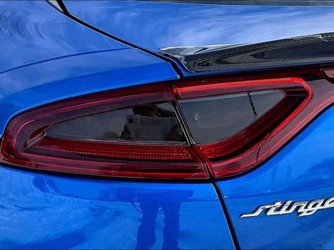 Used 2018 Kia Stinger GT2 image 31