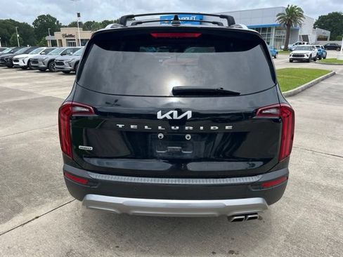 Used 2022 Kia Telluride EX w/ EX Premium Package AWD/4WD image 5