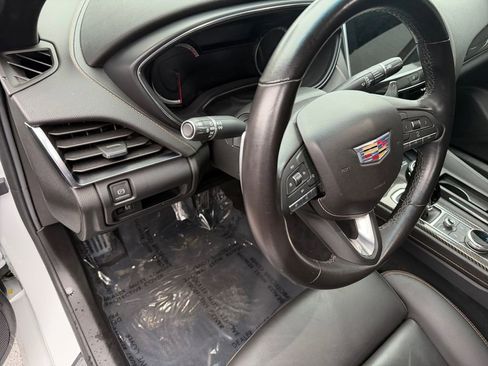 Used 2022 Cadillac CT5 V image 15