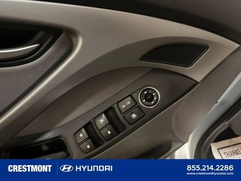 Used 2015 Hyundai Elantra SE w/ Option Group 02 image 24