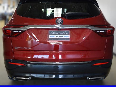 Used 2021 Buick Enclave Premium w/ Sun and Sites Package AWD/4WD image 5