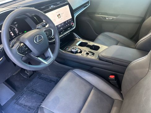 Used 2023 Lexus RZ 450e Premium w/ Technology Package AWD/4WD image 11