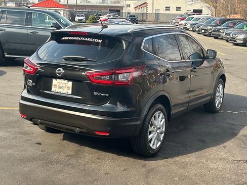 Used 2020 Nissan Rogue Sport SV image 6