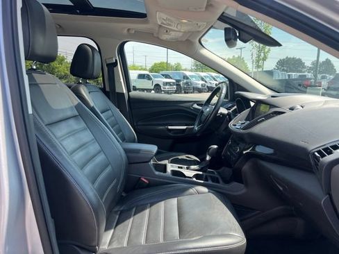 Used 2017 Ford Escape Titanium FWD image 11