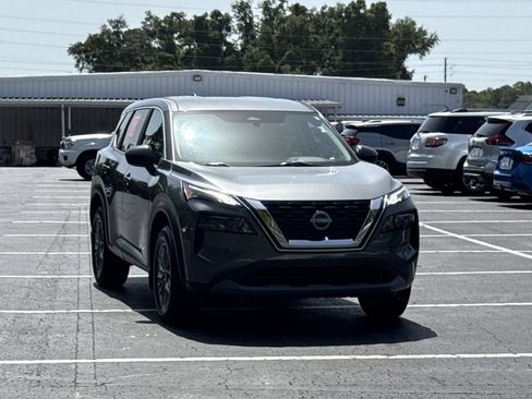 Certified 2023 Nissan Rogue S AWD/4WD image 2