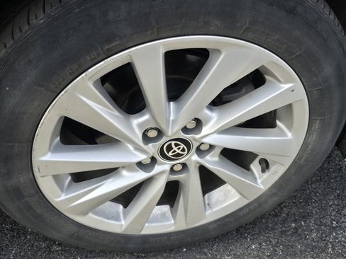 Used 2024 Toyota Camry LE FWD image 23