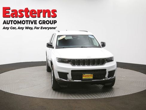 Used 2023 Jeep Grand Cherokee L Laredo image 55