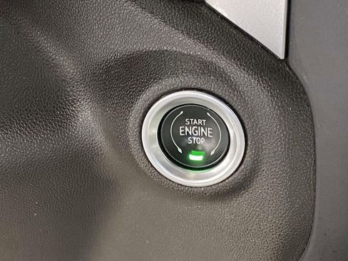 Used 2022 Chevrolet Silverado 1500 LT image 25