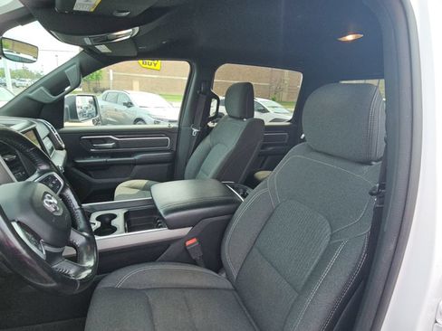 Used 2020 RAM 1500 4x4 Crew Cab image 24