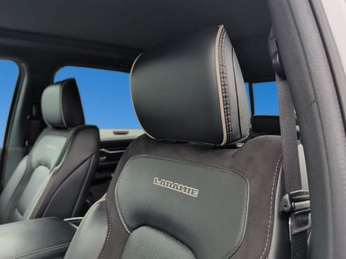 Used 2023 RAM 1500 Laramie AWD/4WD image 16