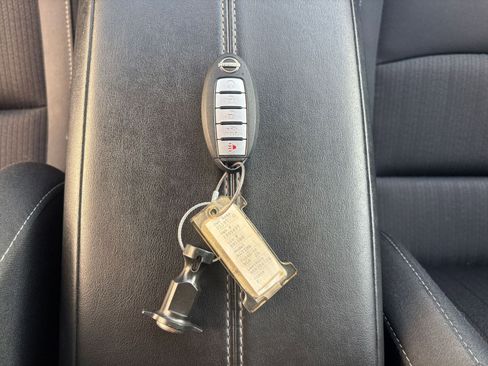 Used 2025 Nissan Altima 2.5 SV image 22