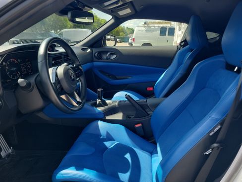 Certified 2024 Nissan Z Performance w/ Floor Mat Package RWD image 11