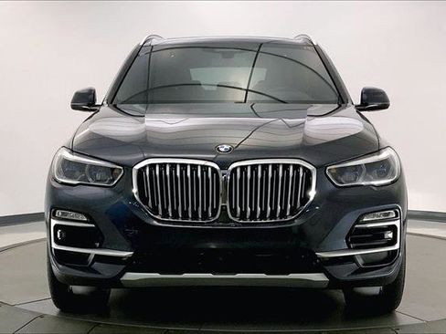 Used 2021 BMW X5 xDrive40i w/ Executive Package image 2