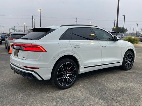 Used 2019 Audi Q8 Prestige w/ Luxury Package image 4