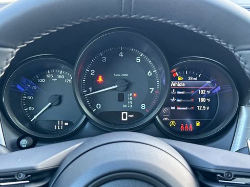 New 2026 Porsche Macan image 29