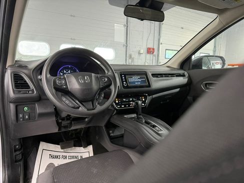 Used 2019 Honda HR-V EX image 31