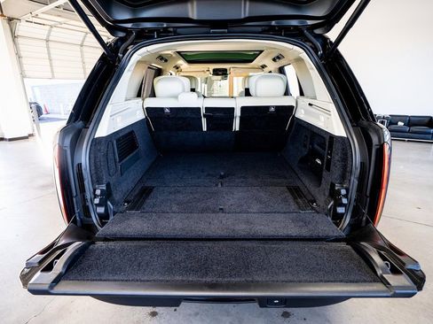 Used 2024 Land Rover Range Rover Autobiography image 63